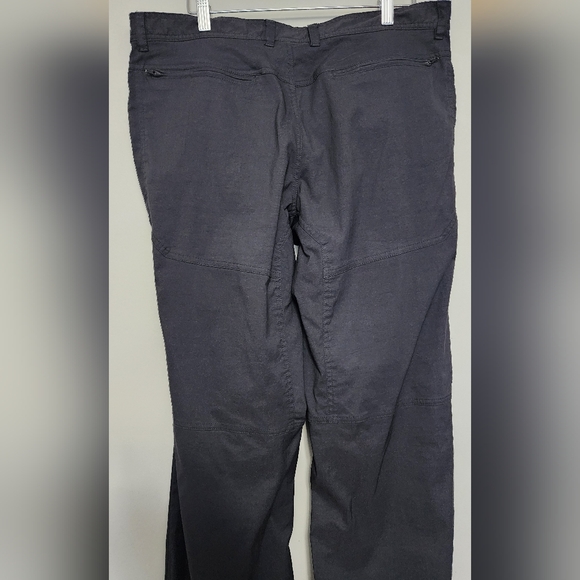 MEC Light active Pants size 36x32 - Picture 3 of 12